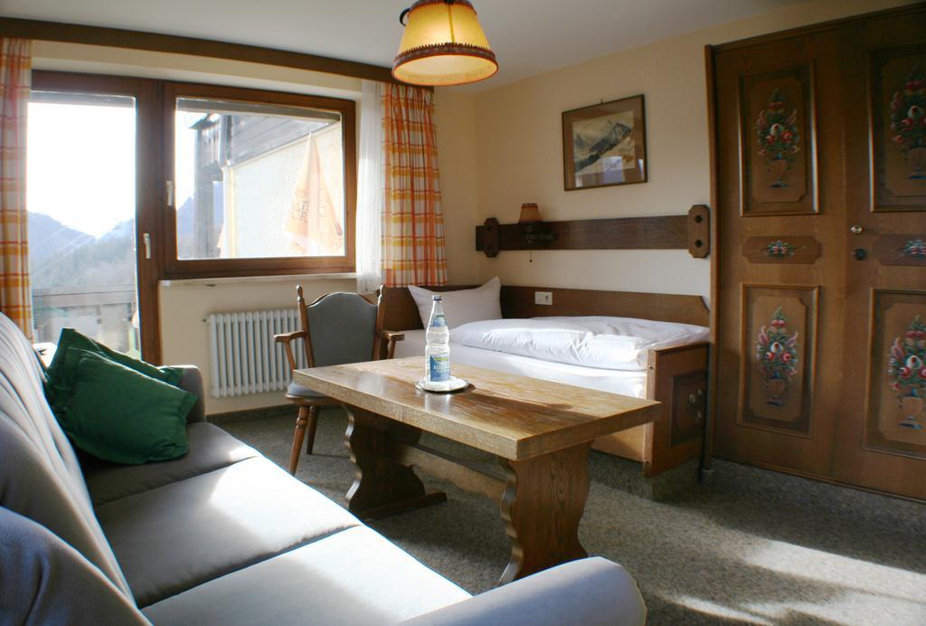 Berghotel Maderhalm Garni オーベルストドルフ 部屋 写真