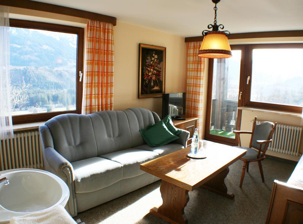 Berghotel Maderhalm Garni オーベルストドルフ 部屋 写真
