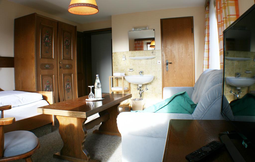 Berghotel Maderhalm Garni オーベルストドルフ 部屋 写真